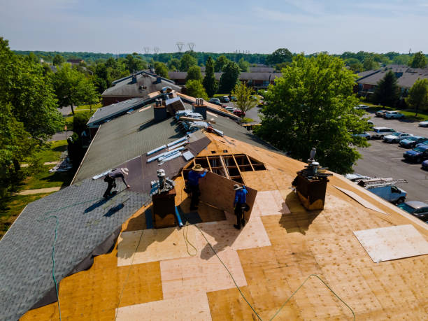 24/7 Emergency Flat Roof Repair experts in Thompson, CT